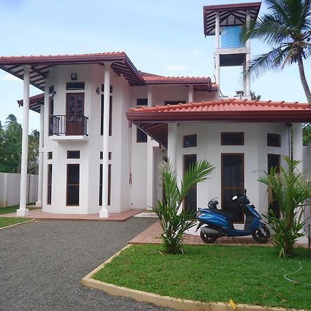 Amawin Resort ハンバントタ エクステリア 写真